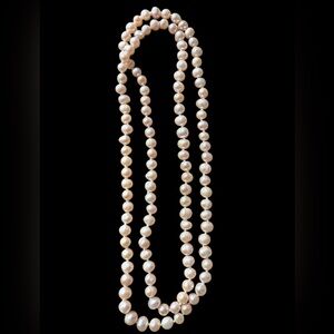 Elegant Cream Pearl Necklace